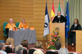 José Ángel Narváez en la investidura como Doctor "Honoris Causa" de José Emilio Navas por la Facultad de Ciencias Económicas y Empresariales de la Universidad de Málaga. Edificio del Rectorado. Abril de 2017