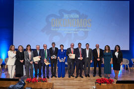 Galardonados con la distinción "Oikonomos" de la Facultad de Ciencias Económicas y Empresariales de la Universidad de Málaga. Paraninfo. Diciembre de 2024