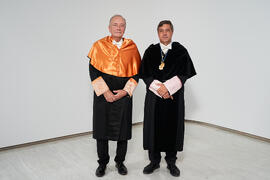 Retrato de Teodomiro López y Jorge Martínez-Vázquez previo a su investidura como Doctor "Honoris Causa" por la Universidad de Málaga. Edificio del Rectorado. Julio de 2025