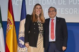 Toma de posesión de María Elena Abdo Sánchez como profesora titular del Área de Teoría de la Señal y Comunicaciones de la Universidad de Málaga. Paraninfo. Diciembre de 2022