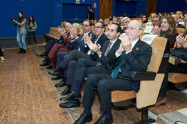 Asistentes a la investidura como Doctores "Honoris Causa" por la Universidad de Málaga de Miquel Roca i Junyent y Miguel Herrero y Rodríguez de Miñón. Paraninfo. Diciembre de 2024