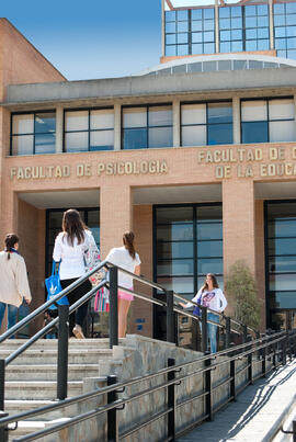Facultad de Ciencias de la Educación y Psicología. Campus de Teatinos. Mayo de 2012