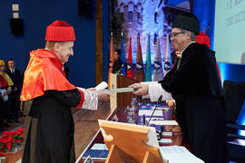 Investidura de Miquel Roca i Junyent como Doctor "Honoris Causa" por la Universidad de Málaga. Paraninfo. Diciembre de 2024