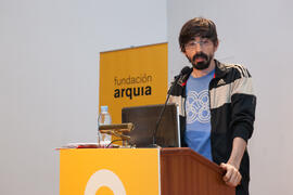 Pedro Hernández Martínez. Presentación del proyecto "Los límites de Google". V Foro Arq...