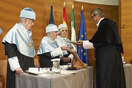 Investidura como "Doctores Honoris Causa" de Antonio García Berrio y Pilar Palomo Vázquez por la Facultad de Filosofía y Letras de la Universidad de Málaga. Edificio del Rectorado. Junio de 2024