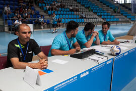 Árbitros de mesa. Partido Polonia - España. Categoría femenina. Campeonato del Mundo Universitario de Balonmano. Antequera. Julio de 2016