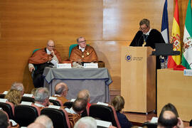 Discurso de Teodomiro López. Investidura de Aníbal Ollero como Doctor "Honoris Causa" por la Universidad de Málaga. Edificio del Rectorado. Mayo de 2025