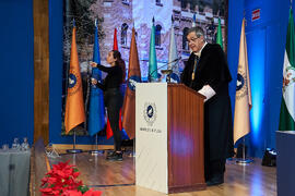Discurso de Teodomiro López en la investidura de Miquel Roca i Junyent como Doctor "Honoris Causa" por la Universidad de Málaga. Paraninfo. Diciembre de 2024