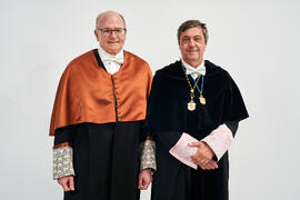 Retrato de Teodomiro López y Aníbal Ollero previo a su investidura como Doctor "Honoris Causa" por la Universidad de Málaga. Edificio del Rectorado. Mayo de 2025