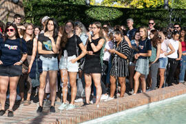 Alumnas y alumnos en el III Encuentro de Bienvenida para los participantes del "Buddy Program". Jardín Botánico. Octubre de 2019