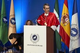 Laudatio de Francisco A. Vila. Investidura de Hermanfrid Schubart, Alejandro Portes y Luis Enrique de la Villa como Doctores "Honoris Causa" por la Universidad de Málaga. Paraninfo. Octubre de 2024