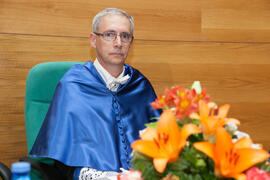 Eduardo Rodríguez Bejarano en la investidura como Doctor "Honoris Causa" de Hans-Dieter Wienberg por la Facultad de Ciencias de la Universidad de Málaga. Rectorado. Mayo de 2016