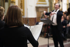 Concierto de Navidad de la Coral Sancti Petri homenaje a la Facultad de Económicas. Iglesia de los Mártires. Diciembre de 2015
