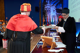 Investidura de Miquel Roca i Junyent como Doctor "Honoris Causa" por la Universidad de Málaga. Paraninfo. Diciembre de 2024