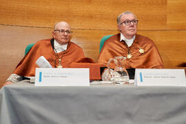 Alfonso García Cerezo y Aníbal Ollero Baturone en su investidura como Doctor "Honoris Causa" por la Universidad de Málaga. Edificio del Rectorado. Mayo de 2025