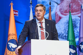 Discurso de Teodomiro López. Entrega de la distinción "Oikonomos" de la Facultad de Ciencias Económicas y Empresariales de la Universidad de Málaga. Paraninfo. Diciembre de 2024