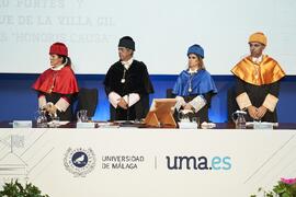 Mesa presidencial. Investidura de Hermanfrid Schubart, Alejandro Portes y Luis Enrique de la Villa como Doctores "Honoris Causa" por la Universidad de Málaga. Paraninfo. Octubre de 2024