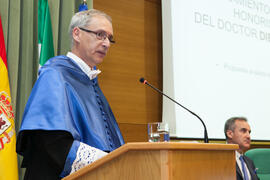 Eduardo Rodríguez Bejarano en la investidura como Doctor "Honoris Causa" de Hans-Dieter Wienberg por la Facultad de Ciencias de la Universidad de Málaga. Rectorado. Mayo de 2016