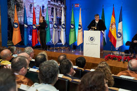 Discurso de Teodomiro López en la investidura de Miquel Roca i Junyent como Doctor "Honoris Causa" por la Universidad de Málaga. Paraninfo. Diciembre de 2024