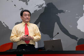 Dong Sung Cho. Jornada de celebración del Décimo Aniversario de colaboración de la Universidad de Málaga y la Universidad Nacional de Incheon. Complejo de Estudios Sociales y Comercio. Octubre de 2019