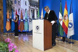 Discurso de Teodomiro López. Investidura de Hermanfrid Schubart, Alejandro Portes y Luis Enrique de la Villa como Doctores "Honoris Causa" por la Universidad de Málaga. Paraninfo. Octubre de 2024