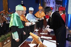 Investidura de Hermanfrid Schubart, Alejandro Portes y Luis Enrique de la Villa como Doctores "Honoris Causa" por la Universidad de Málaga. Paraninfo. Octubre de 2024