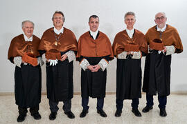 Retrato de grupo previo a la investidura de Bernardo Quintero como Doctor "Honoris Causa" por la Universidad de Málaga. Paraninfo. Marzo de 2025