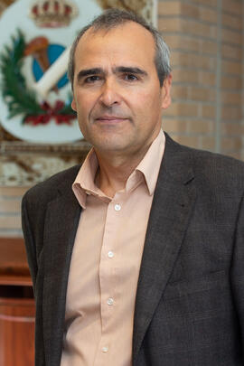 Retrato de Juan Antonio Perles Rochel, Decano de la Facultad de Filosofía y Letras de la Universidad de Málaga. Noviembre de 2019