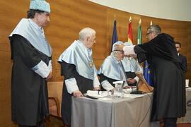 Investidura como "Doctores Honoris Causa" de Antonio García Berrio y Pilar Palomo Vázquez por la Facultad de Filosofía y Letras de la Universidad de Málaga. Edificio del Rectorado. Junio de 2024