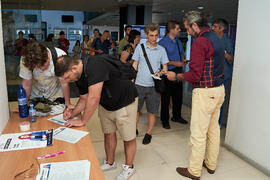 Momentos previos a la conferencia "Dialogando" con Clara Grima. Escuela de Ingenierías Industriales de la Universidad de Málaga. Mayo de 2024