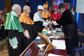Investidura de Hermanfrid Schubart, Alejandro Portes y Luis Enrique de la Villa como Doctores "Honoris Causa" por la Universidad de Málaga. Paraninfo. Octubre de 2024