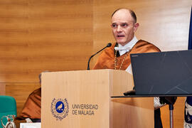 Joaquín Ortega Casanova. Investidura de Aníbal Ollero como Doctor "Honoris Causa" por la Universidad de Málaga. Edificio del Rectorado. Mayo de 2025