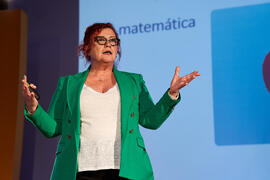 Conferencia "Dialogando" con Clara Grima. Escuela de Ingenierías Industriales de la Universidad de Málaga. Mayo de 2024