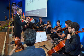 Actuación musical de la orquesta "Málaga Camerata". Entrega de la Medalla de Oro de la Universidad de Málaga la Universidad de Córdoba y a la Universidad de Sevilla. Paraninfo. Junio de 2023