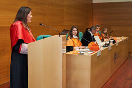 Intervención de Elsa Marina Álvarez. Investidura de Jorge Martínez-Vázquez como Doctor "Honoris Causa" por la Universidad de Málaga. Edificio del Rectorado. Julio de 2025